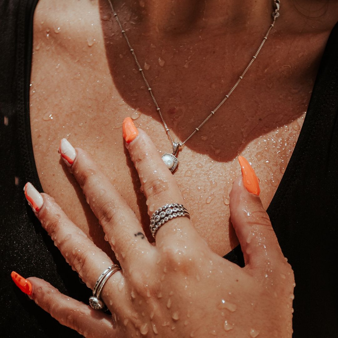 Les-bienfaits-des-bijoux-en-acier-inoxydable  Mymycréation