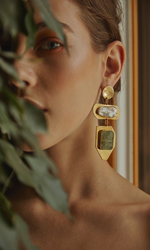 Boucles d'oreilles imposantes