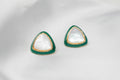 Boucles d’oreilles Bella en argent sterling 925 avec nacre blanche et résine verte, design géométrique élégant Oréa Bijoux.