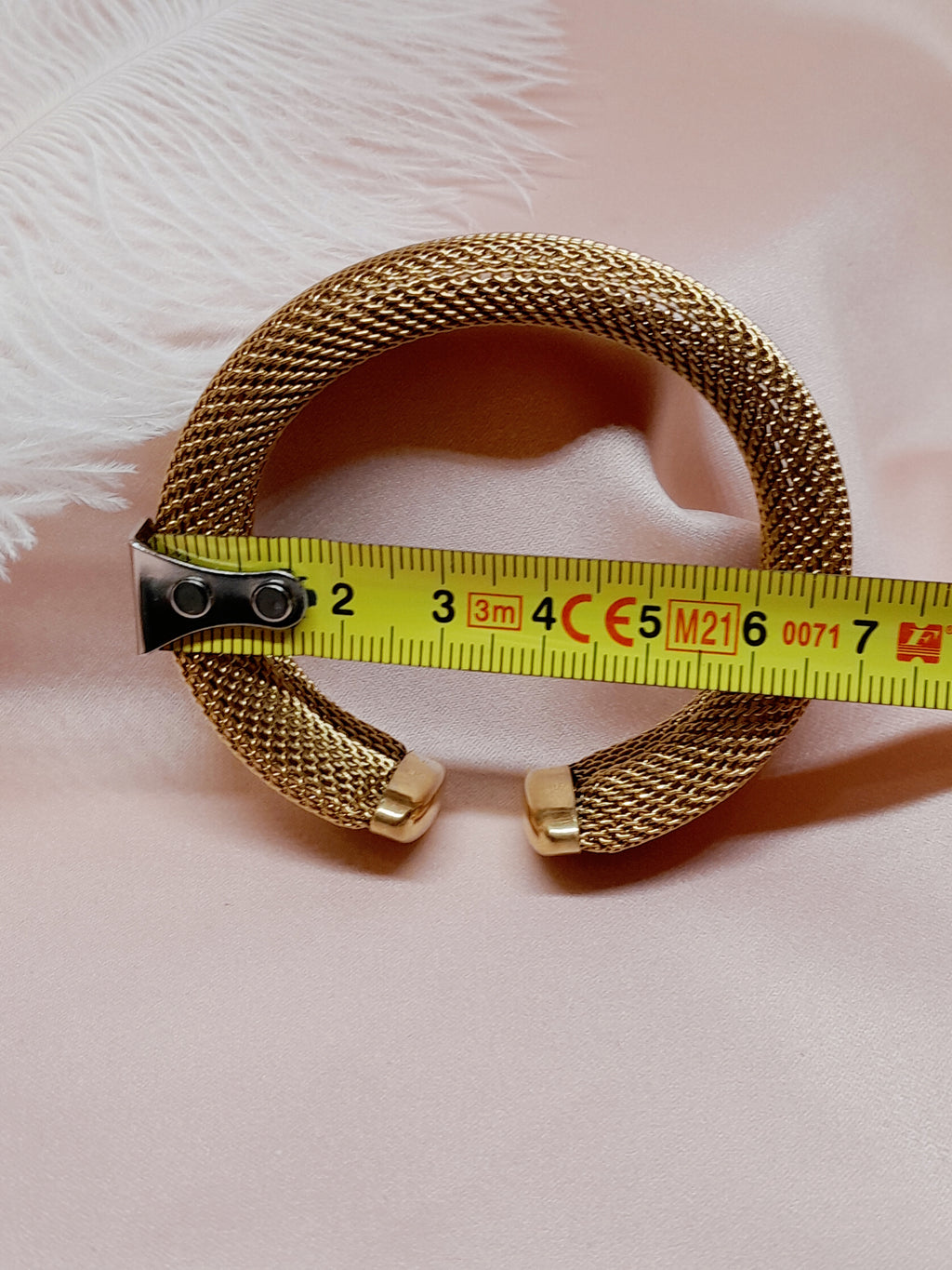 Jonc Apolonia doré en acier inoxydable maille fine diamètre 7 cm