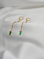 Boucle d'oreille Elora -Boucles d’oreilles dorées avec pierre verte rectangulaire et strass